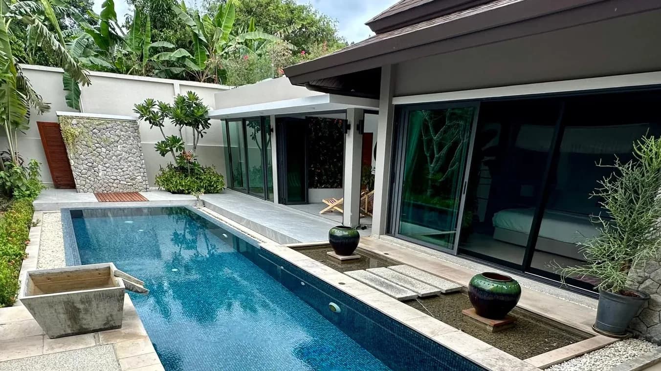 Garden lap pool before renovation