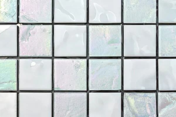 Lightstreams Absolute White glass tile swatch