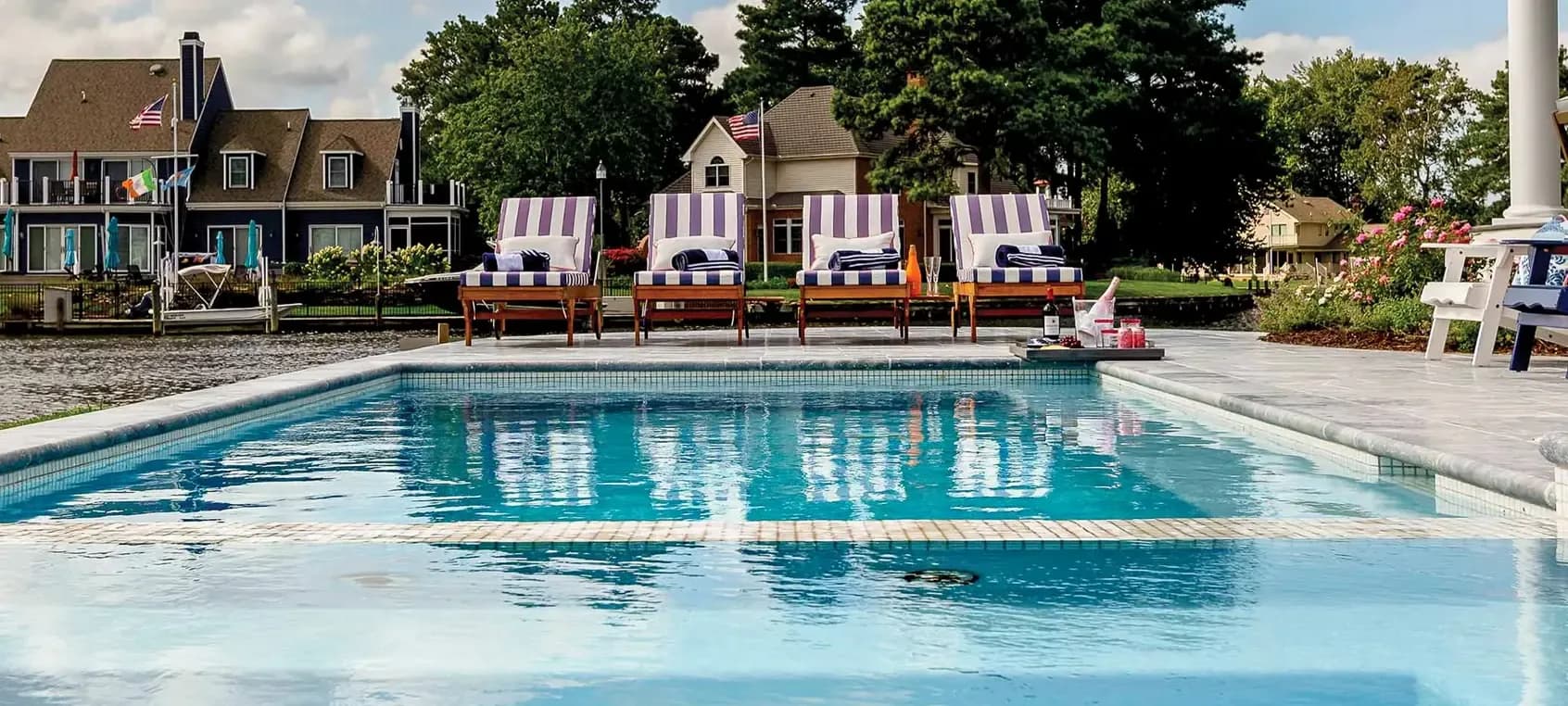 Pool finished in PebbleFina Bella Blue (PTI photography)